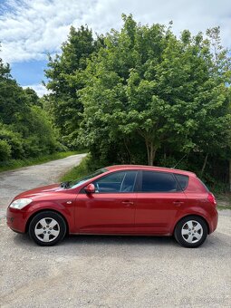 Predám Kia Ceed 1.4 16V 2007 - 4