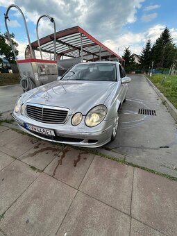 Mercedes benz w211 - 4
