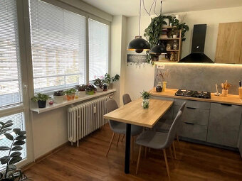 PRE NÁROČNÝCH luxusný 2i byt s 3 lodžiami na Krčulovej - 4