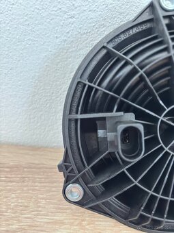 Kľučka kufra VW Golf 6, Passat B7 - 4