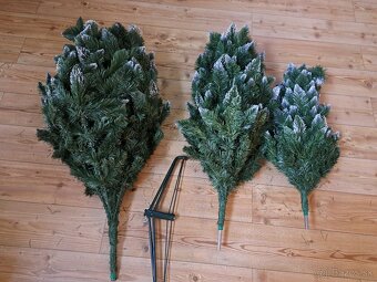 Vianočný stromček  250cm - 4