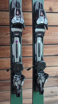 Exkluzivní švýcarské lyže ANAVON ARX, 164cm, KRÁSNÉ, 23/25 - 4