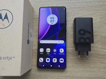 Motorola edge 40 8GB/256GB, black, top, zaruka - 4