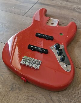 Basgitara Fender Vintera 2 Jazz bass telo - 4