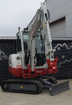 TAKEUCHI TB230 DIESEL - 4