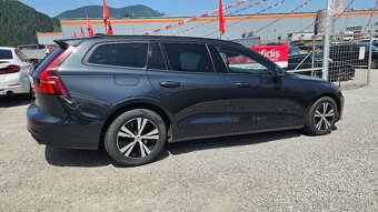 Volvo V60 D3 Momentum - 4