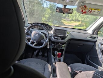 Peugeot 208 1.2 VTI - 4