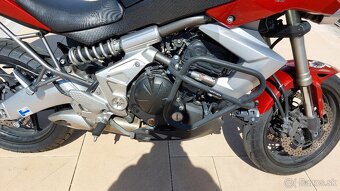 Kavasaki Versys 650 - 4