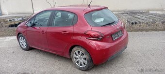 Peugeot 208 1.2 60kw díly - 4
