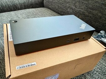 Lenovo ThinkPad Universal USB-C Dock - 4
