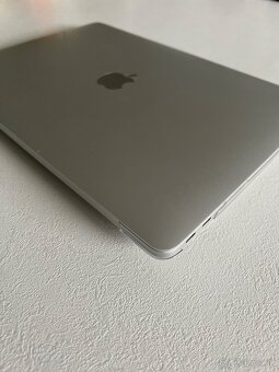 MACBOOK AIR RETINA 13 / 512GB SSD / 16GB RAM - 4