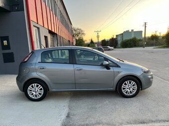 Fiat Punto 1.3 JTD 70kW r.v 2013, 189048km Bez korozie - 4