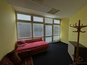 - nebytový priestor - 4