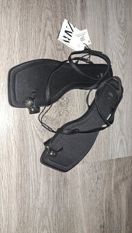 ZARA čierne sandále - 4