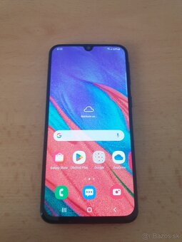 Samsung galaxy A40 4/64GB-rezervovaný - 4