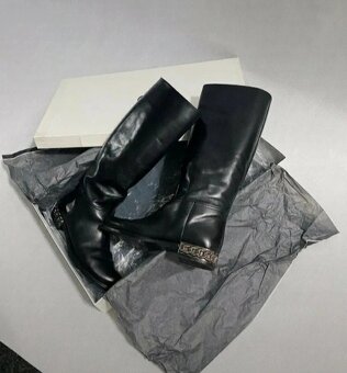 Casadei veľ.39 - 4