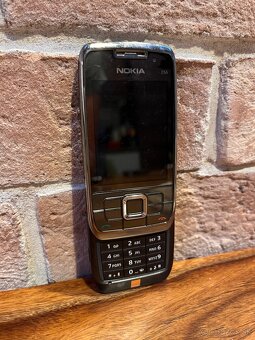 Nokia E66 - 4