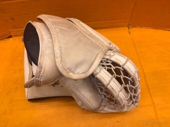 LAPAČKA A VYRÁŽEČKA BAUER VAPOR HYPERLITE 2 - 4