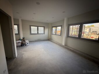 Na prenájom skladovo výrobná hala 288m2 - Juh - Voľná Ihned - 4