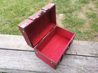 Stará šperkovnica - 4