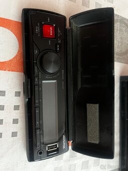 Predám autorádio Alpine UTE-72BT - 4