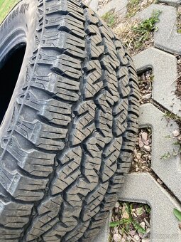 Matador 235/65 r17 - 4