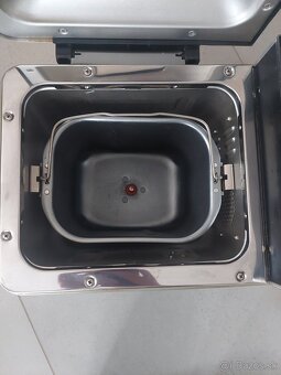 Domáca pekáreň Elektrolux EBM 8000 - 4