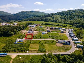 NA PREDAJ stavebný pozemok s IS - N. Dubnica - 720 m2 - 4