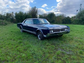1966 Oldsmobile Delta 88, 4door - 4