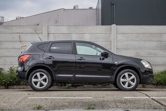 Nissan Qashqai 2.0 benzín - 4