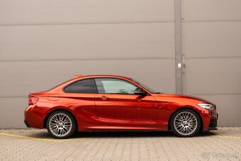 BMW f22 M240i manuál, samosvor - 4