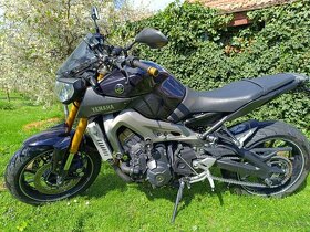 Yamaha mt09 - 4