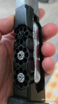 Glock 17 co2 BB a diabolo nova - 4