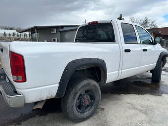 Dodge Rám 2500 diesel - 4