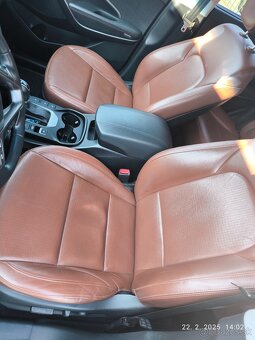 Hyundai SantaFe - 4