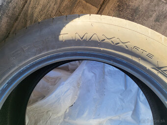 Dunlop Sportmax RT2 - 4