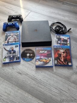 Predám PS4 slim 500 GB - 4