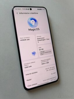 Honor 200 8 / 256GB - 4