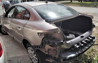 RENAULT FLUENCE 1.6 2015 predám DVERE, SVETLO, BOČNÉ DVERE, - 4