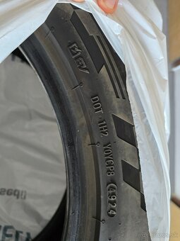 Kumho Ecsta Sport 255/45 R19 104W - DOT 4924 - 4