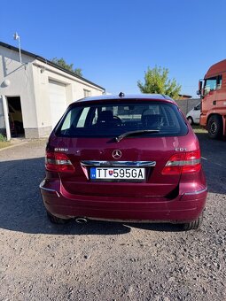 Mercedes Benz B180 - 4