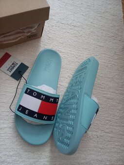 Tommy Hilfiger šľapky - 4