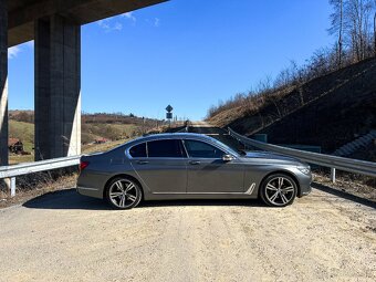 BMW 730d xDrive A/T, HUD, Active Sound Booster, Odpočet DPH - 4