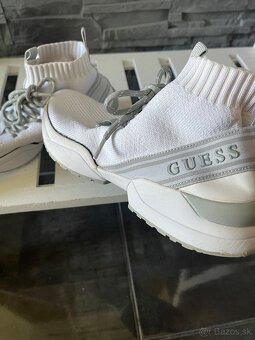 Guess v.37 - 4