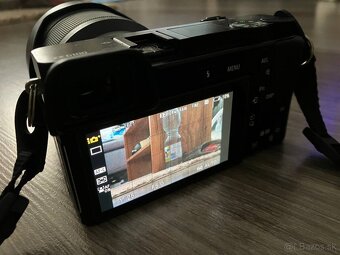 Sony a6100 (Telo) Super stav - 4