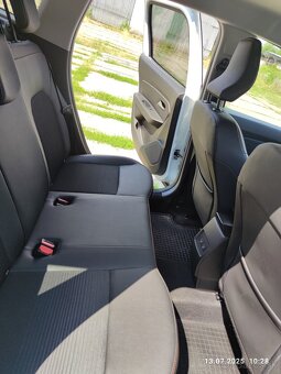 Dacia Duster Extreme 4x4 dCi - 4