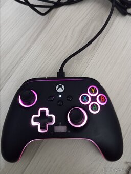 Xbox Series X - 4