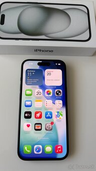 iPhone 15 256 GB black - 4