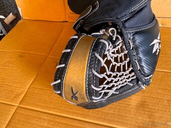 SET LAPAČKA A VYRÁŽEČKA REEBOK JR/INT - 4