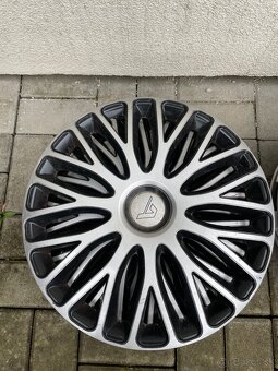 195/55 r15 zimné seat Ibiza + puklice - 4